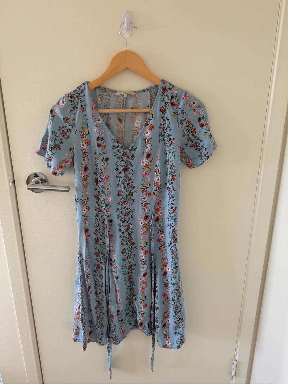 Light Blue Floral Mini Dress with V-Neck